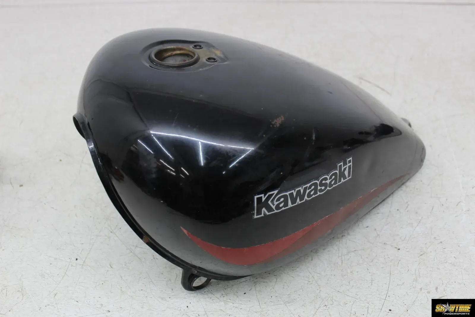 85-87 KAWASAKI VULCAN 700 VN700 GAS TANK FUEL PETROL RESERVOIR