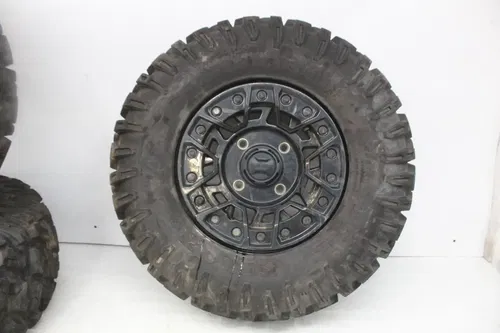 16 Can-am Defender Hd10 Xt Wheels rims (see descp)
