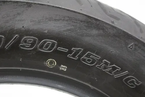 dunlop 140/90-15 m/c 70h rear back tire (tread:7/32nds)