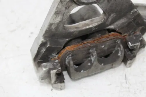 01-02 YAMAHA YZF R6 REAR BACK BRAKE CALIPER