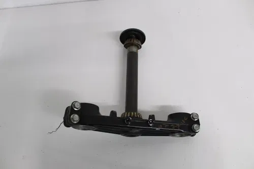 1990 KAWASAKI NINJA ZX11 ZX1100C FRONT FORKS CLAMP LOWER TRIPLE TREE STEM