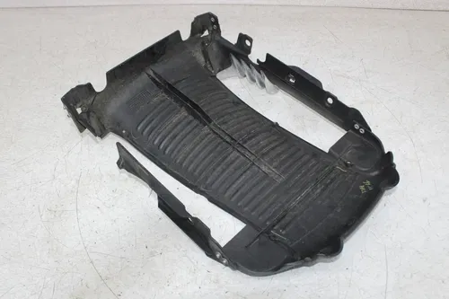 04-05 HARLEY-DAVIDSON V-ROD VRSCB ENGINE RADIATOR RADIATER COVER (READ)