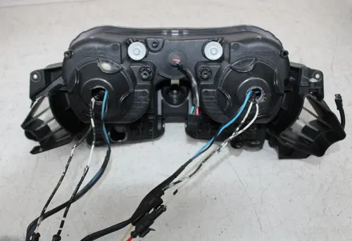 09-14 YAMAHA YZF R1 FRONT HEADLIGHT HEAD LIGHT LAMP (SEE DESCP)
