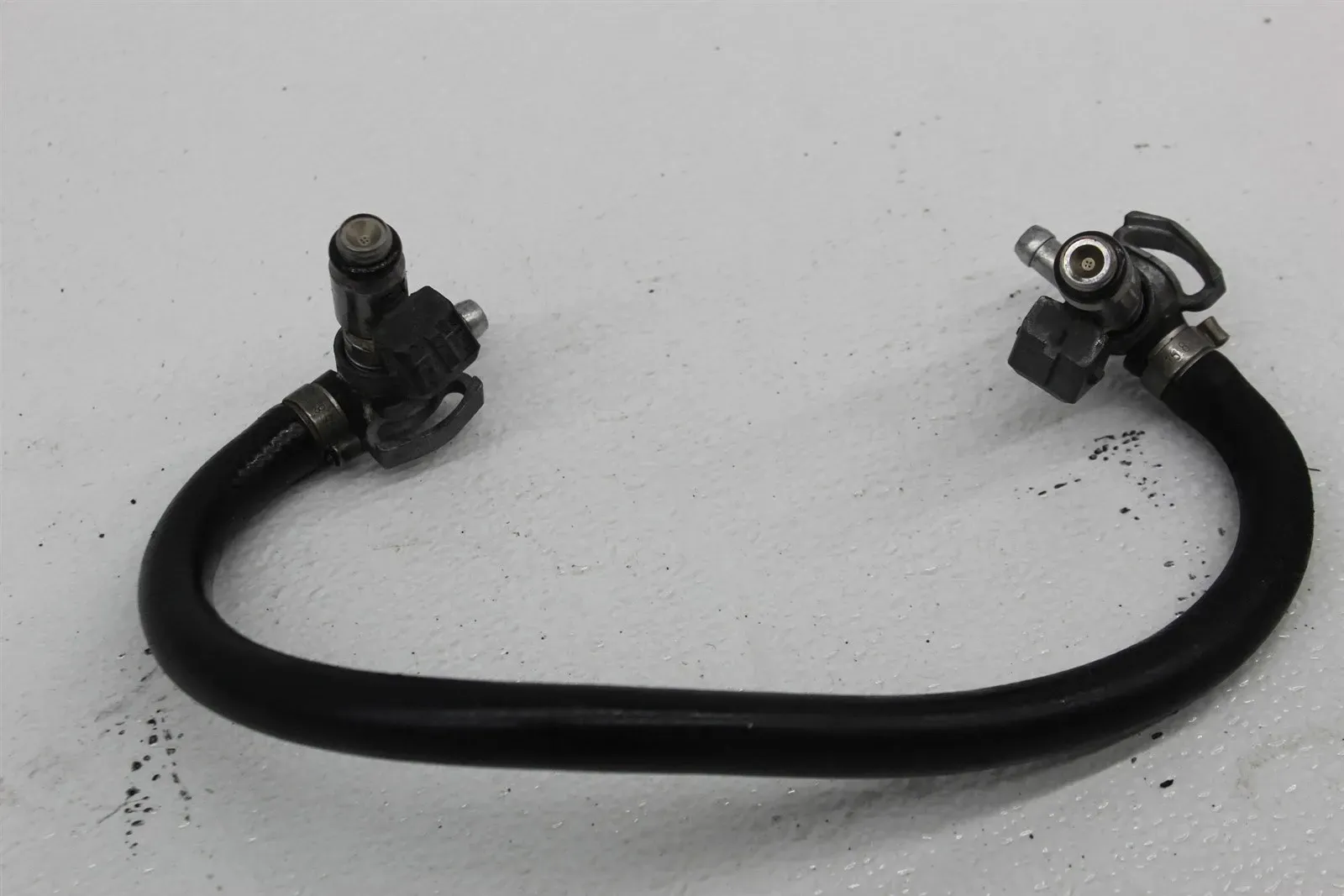 05-07 DUCATI MONSTER S2R 800 MAIN PRIMARY GAS FUEL INJECTORS RAIL