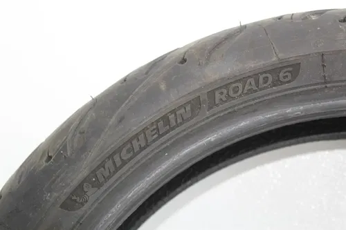 MICHELIN ROAD 6 120/70 ZR17 2CT FRONT TIRE (TREAD:6/32NDS)