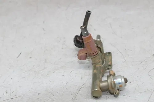 16-18 YAMAHA WOLVERINE YXE700 PETROL GAS FUEL INJECTOR INJECTORS RAIL