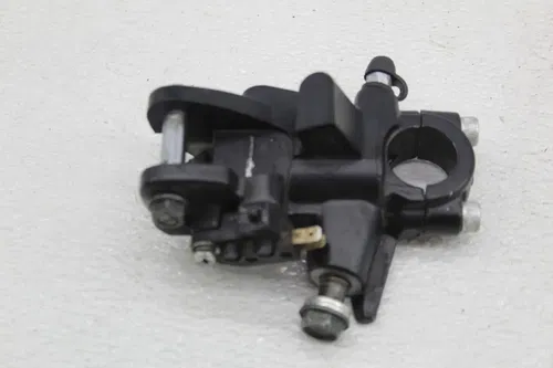 06-07 KAWASAKI NINJA ZX10R FRONT BRAKE MASTER CYLINDER (READ)