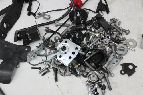 24-25 KAWASAKI NINJA 500 EX500 PARTS HARDWARE BOLTS MIRROR MOUNT SPROCKET AXLE