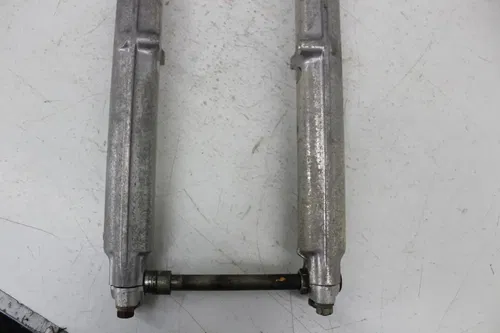 80-81 HONDA CB650C FRONT END FORKS TRIPLE TREE CLAMP FORK TUBES