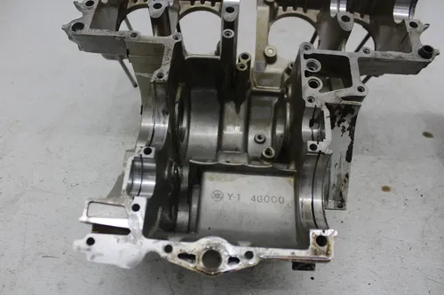 81-83 YAMAHA MAXIM 550 XJ550 ENGINE MOTOR CRANKCASE CRANK CASES BLOCK