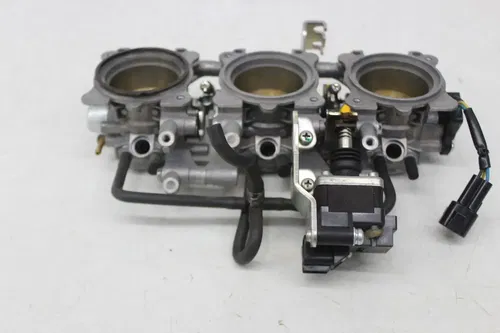06-12 TRIUMPH DAYTONA 675 THROTTLE BODY BODIES
