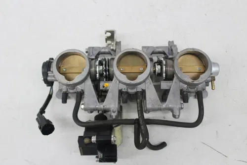 06-12 TRIUMPH DAYTONA 675 THROTTLE BODY BODIES