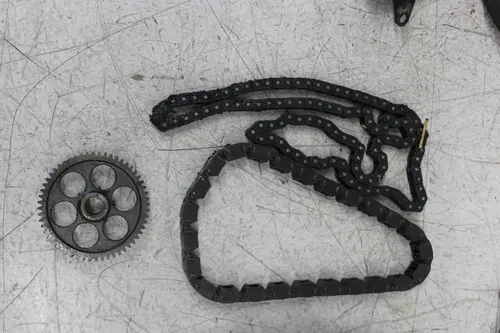 85-87 YAMAHA FAZER 700 FZX700 ENGINE PARTS CLUTCH COVER TIMING CHAIN GUIDE