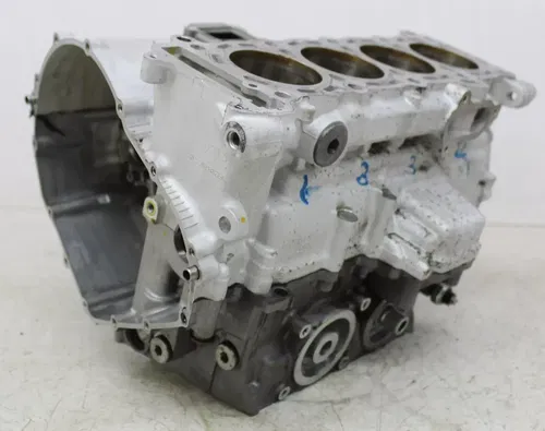 11-24 SUZUKI GSXR600 ENGINE MOTOR CRANKCASE CRANK CASES BLOCK