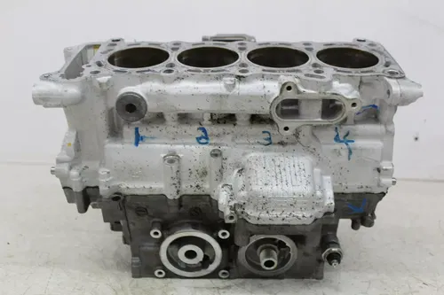 11-24 SUZUKI GSXR600 ENGINE MOTOR CRANKCASE CRANK CASES BLOCK