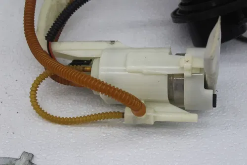 17-23 HARLEY-DAVIDSON ELECTRA GLIDE ULTRA CLASSIC FLHTCUI FUEL GAS PUMP