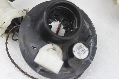 17-23 HARLEY-DAVIDSON ELECTRA GLIDE ULTRA CLASSIC FLHTCUI FUEL GAS PUMP