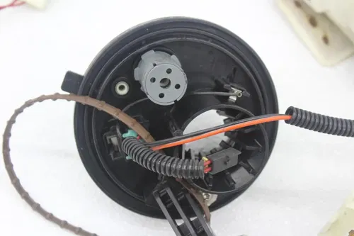 17-23 HARLEY-DAVIDSON ELECTRA GLIDE ULTRA CLASSIC FLHTCUI FUEL GAS PUMP