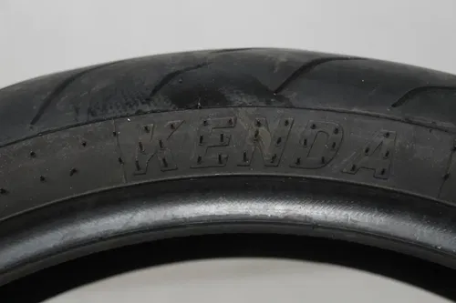 KENDA KM1 ST ROAD 120/70 ZR17 (58W) FRONT TIRE (TREAD:4/32NDS)