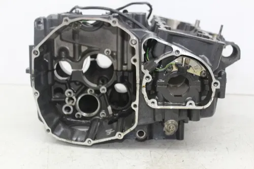 1995-1999  SUZUKI RF900R ENGINE MOTOR CRANKCASE CRANK CASES BLOCK