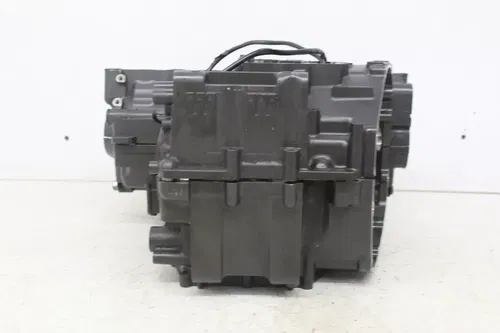 1995-1999  SUZUKI RF900R ENGINE MOTOR CRANKCASE CRANK CASES BLOCK