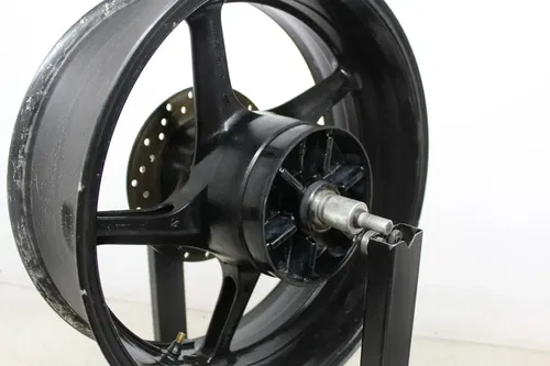 04-06 YAMAHA YZF R1 REAR WHEEL BACK RIM (SEE DESCP)