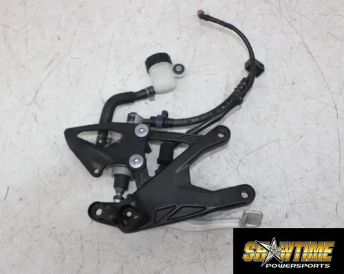 15-19 YAMAHA YZF R1 RIGHT REARSET REAR SET DRIVER FOOT PEG MASTER BRAKE PEDAL