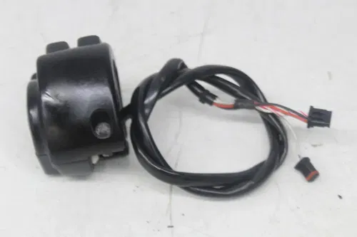 21-24 HARLEY-DAVIDSON STREET BOB FXBBS 114 SOFTAIL RIGHT CLIP ON HANDLE SWITCH