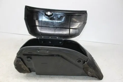 2010 Yamaha V Star 950 XVS950B SIDE CARGO LUGGAGE SADDLEBAG BAG COMPARTMENT