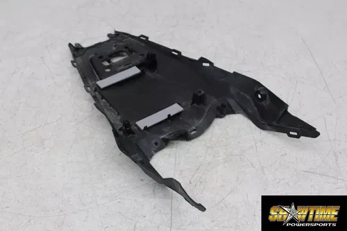 24 SUZUKI GSX-8R GSX800F REAR BACK TAIL UNDERTAIL FAIRING COWL FENDER