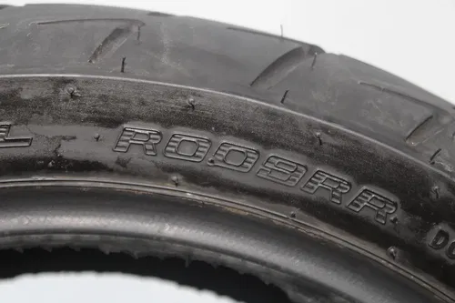 SHINKO R009RR 180/55 ZR17 M/C 73W REAR BACK TIRE (TREAD:6/32NDS)