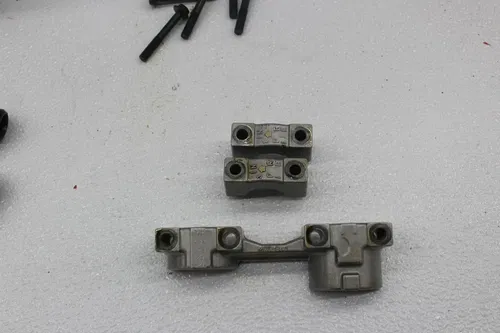 02-06 HONDA RVT1000R RC51 ENGINE FRONT TOP END CYLINDER HEAD