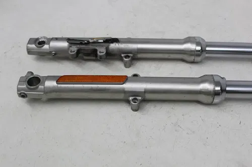07-11 Harley-davidson Sportster 1200 Xl1200c Front Forks Shock Suspension (read)
