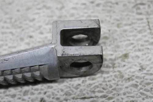 1993 SUZUKI GSXR750 REAR BACK PASSENGER PEG SET PAIR