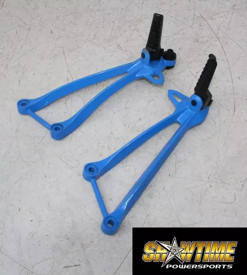 19-25 KAWASAKI NINJA ZX6R 636 LEFT RIGHT REAR BACK PASSENGER FOOT PEGS SET (READ