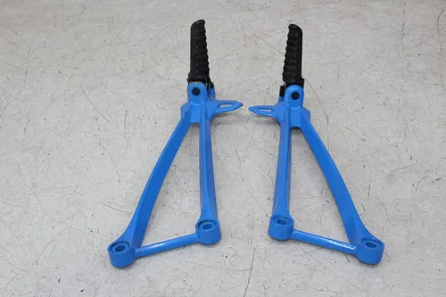 19-25 KAWASAKI NINJA ZX6R 636 LEFT RIGHT REAR BACK PASSENGER FOOT PEGS SET (READ