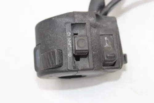 01-05 HONDA SUPER HAWK VTR1000F LEFT RIGHT HORN SIGNALS SWITCH W THROTTLE GRIP