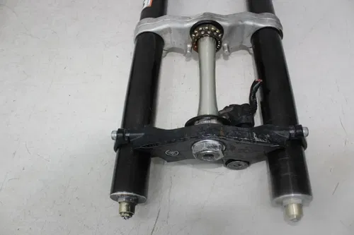 05 YAMAHA YZF R6 FRONT END FORKS TRIPLE TREE CLAMP FORK TUBES (SEE DESCP)