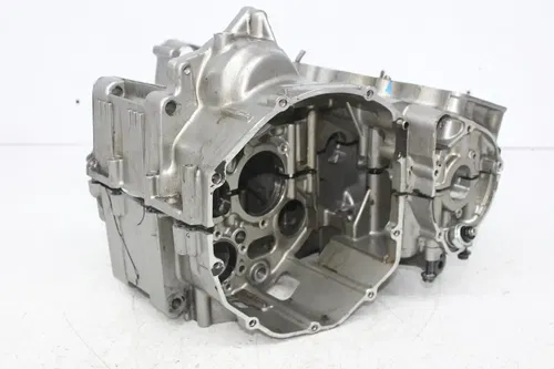 98-06 SUZUKI KATANA 750 GSX750F ENGINE MOTOR CRANKCASE CRANK CASES BLOCK