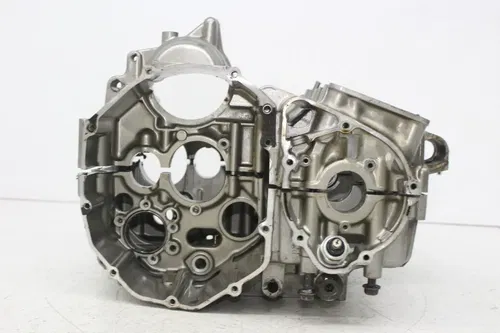 98-06 SUZUKI KATANA 750 GSX750F ENGINE MOTOR CRANKCASE CRANK CASES BLOCK