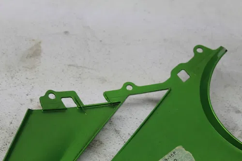 09-11 KAWASAKI NINJA 650R RIGHT LOWER BOTTOM BELLY SIDE FAIRING COWL OEM