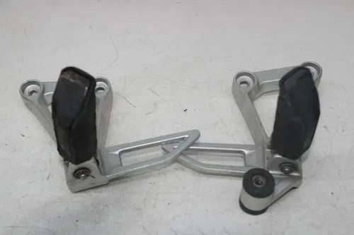 13-15 HONDA CBR500R CBR500 REAR BACK PASSENGER PEG SET PAIR