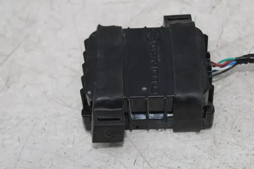 24 CF-MOTO UFORCE 600 HEADLIGHT CONTROL MODULE UNIT