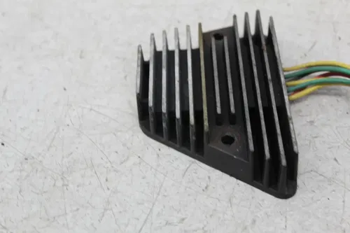 83-85 HONDA XR350R RECTIFIER VOLTAGE REGULATOR (SEE DESCP)