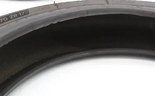 MICHELLIN ROAD 6 120/70 ZR 17 2CT+ FRONT TIRE ( TREAD: 5/32 NDS)