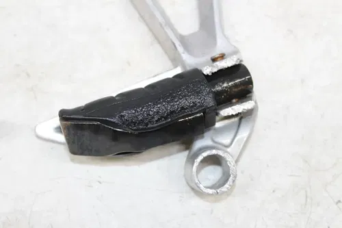 15-22 HONDA CBR300R REAR BACK PASSENGER PEG SET PAIR