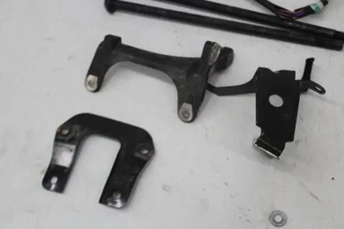 06-12 TRIUMPH DAYTONA 675 PARTS HARDWARE NUTS BOLTS SERVO AXLE KICKSTAND DAMPER