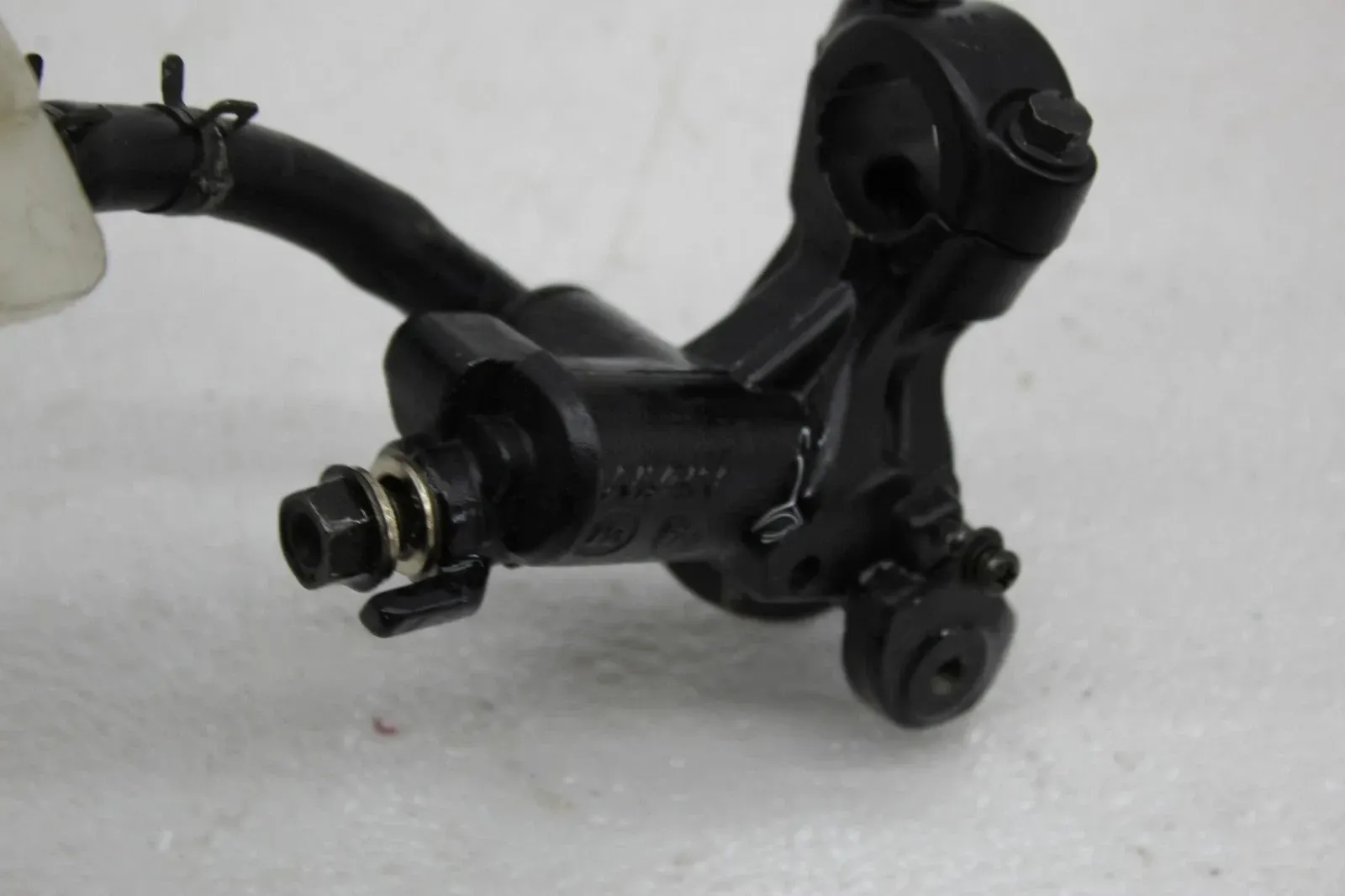 02-06 HONDA RVT1000R RC51 FRONT BRAKE MASTER CYLINDER RESERVOIR