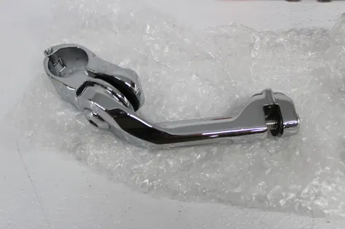 UNIVERSAL HARLEY DAVIDSON ADJUSTABLE HIGHWAY PEG MOUNTING KIT CHRM FITS 1.25"