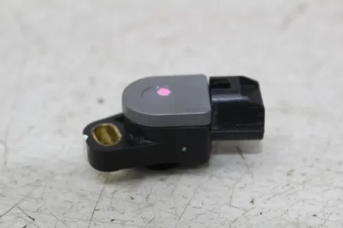 18-23 KAWASAKI NINJA 400 EX400 TPS THROTTLE POSITION SENSOR